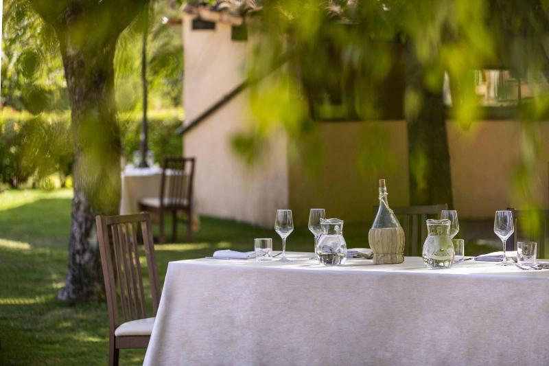 Catignano Hotel Губио Екстериор снимка