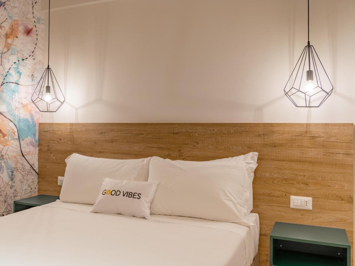 Catignano Hotel Губио Екстериор снимка