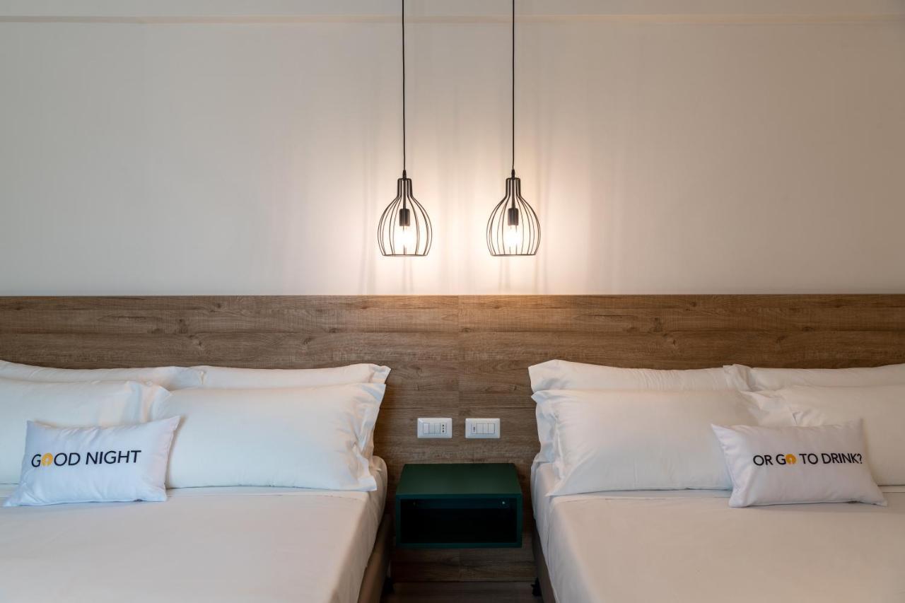 Catignano Hotel Губио Екстериор снимка